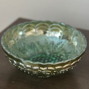 Vintage Imperial Glass Carnival Green Grape 7" Round Serving Bowl Electric Green